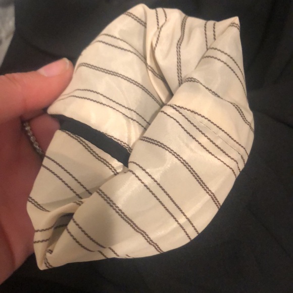 ❌SOLD❌Gabe B Tailor Theory Blazer - Picture 10 of 12